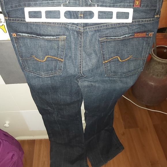 Jean's - Picture 2 of 10